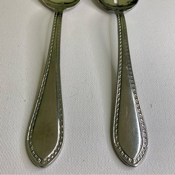 Reed & Barton Traditional Tanglewood 18/10 Stainless Slotted Spoon Serving Set 2 - Picture 5 of 16